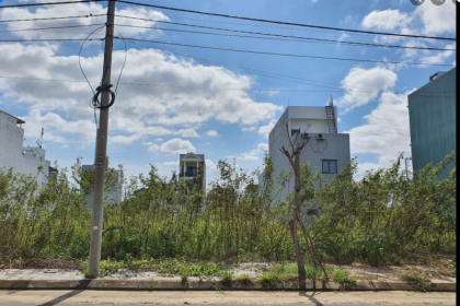 ĐƯỜNG TRUNG LƯƠNG 11- ĐẢO VIP - HÒA XUÂN- 4.55 tỷ ĐỐI DIỆN CÔNG VIÊN - TRƯỜNG HỌC ĐƯỜNG TRUNG LƯƠNG 11- ĐẢO VIP - HÒA XUÂN- 4.55 tỷ ĐỐI DIỆN CÔNG VIÊN - TRƯỜNG HỌC