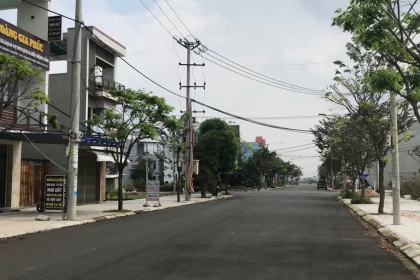 Cần tiền bán lô đất đối diện công viên đảo VIP Hoà Xuân Cẩm Lệ Cần tiền bán lô đất đối diện công viên đảo VIP Hoà Xuân Cẩm Lệ