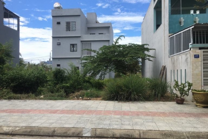 CẦN BÁN THANH LƯƠNG 24 - ĐÔNG NAM GIÁ SIÊU TÔT LH 0934810516 XEM ĐẤT . CẦN BÁN THANH LƯƠNG 24 - ĐÔNG NAM GIÁ SIÊU TÔT LH 0934810516 XEM ĐẤT .