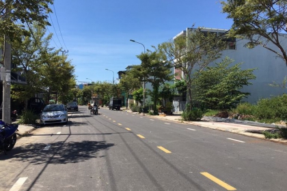 CHÍNH CHỦ BÁN NHANH LÔ ĐẤT ĐƯỜNG BÙI THIỆN NGỘ , 100 M2 GẦN CHÚ ẾCH CON - HÒA XUÂN LH 0934810516. CHÍNH CHỦ BÁN NHANH LÔ ĐẤT ĐƯỜNG BÙI THIỆN NGỘ , 100 M2 GẦN CHÚ ẾCH CON - HÒA XUÂN LH 0934810516.