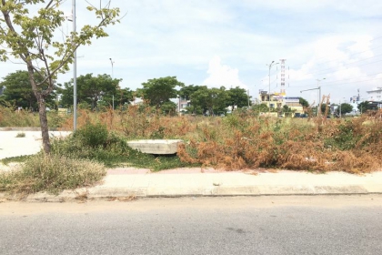 CHÍNH CHỦ GỞI BÁN LÔ ĐẤT ĐƯỜNG QUÁCH THỊ TRANG , SONG SONG VỚI VÕ CHÍ CÔNG - HÒA XUÂN - LH 0934810516. CHÍNH CHỦ GỞI BÁN LÔ ĐẤT ĐƯỜNG QUÁCH THỊ TRANG , SONG SONG VỚI VÕ CHÍ CÔNG - HÒA XUÂN - LH 0934810516.