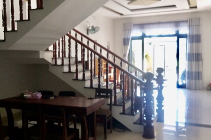 CẦN BÁN NHANH - Nhà 2 Tầng 2 Mê Khu Bá Tùng GĐ1, Hoà Quý, Đối diện công viên CẦN BÁN NHANH - Nhà 2 Tầng 2 Mê Khu Bá Tùng GĐ1, Hoà Quý, Đối diện công viên