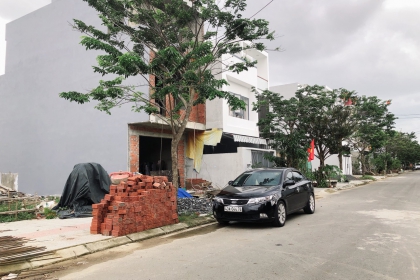 CHUYỂN NHƯỢNG 1 LÔ ĐẤT VỊ TRÍ SIÊU ĐẸP, SÁT CẦU TRUNG LƯƠNG CHUYỂN NHƯỢNG 1 LÔ ĐẤT VỊ TRÍ SIÊU ĐẸP, SÁT CẦU TRUNG LƯƠNG