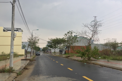 TÔI CẦN BÁN LÔ ĐẤT ĐƯỜNG LƯƠNG KHẮC NINH, HÒA XUÂN, CẨM LỆ , ĐÀ NẴNG TÔI CẦN BÁN LÔ ĐẤT ĐƯỜNG LƯƠNG KHẮC NINH, HÒA XUÂN, CẨM LỆ , ĐÀ NẴNG