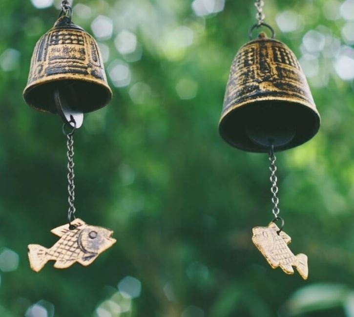 Chuông gió đồng